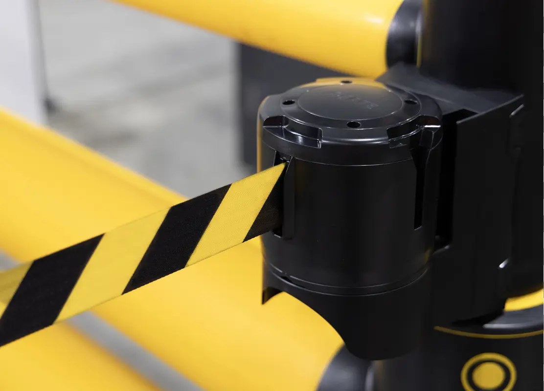 Retractable Barrier - Image 13