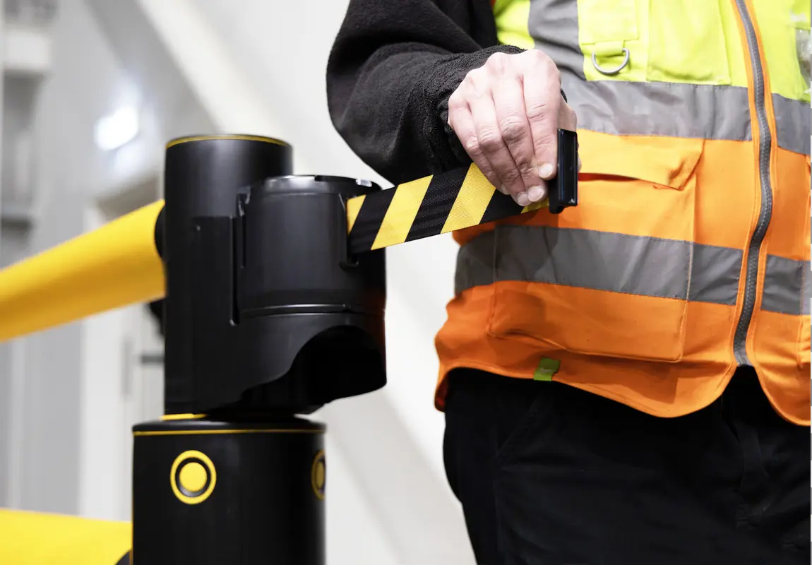 Retractable Barrier - Image 8